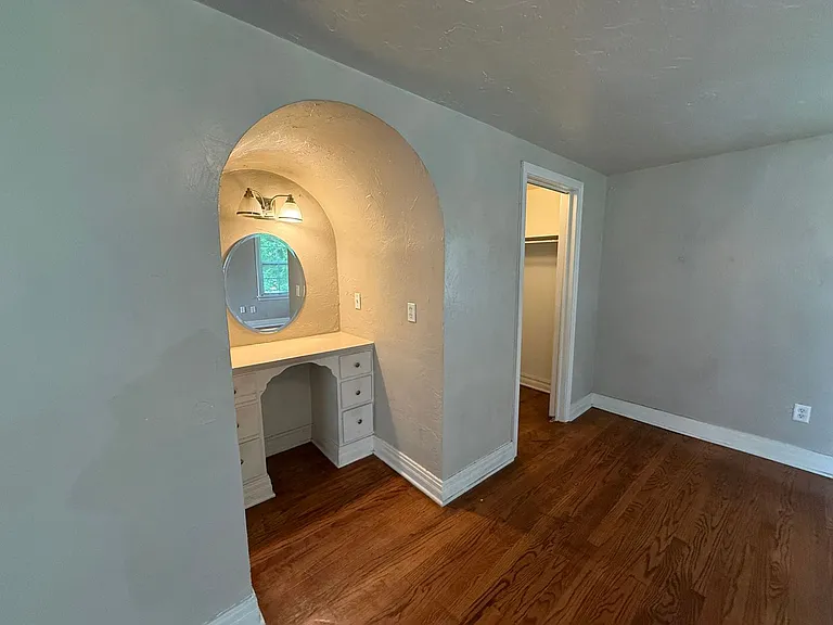 2808 NW 24th St — Photo 15