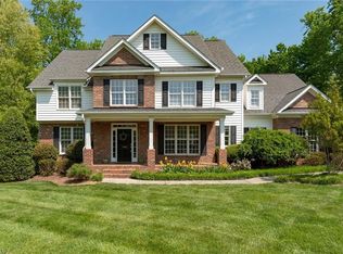 708 Chestnut Hill Ct, Greensboro, NC 27455