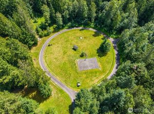 9521 Red Mountain Ln, Maple Falls, WA 98266