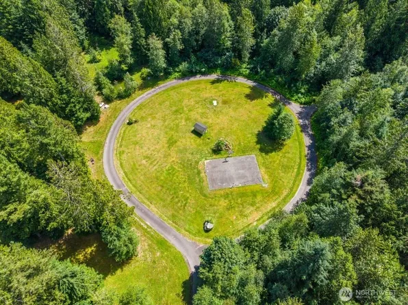 9521 Red Mountain Lane, Maple Falls, WA 98266
