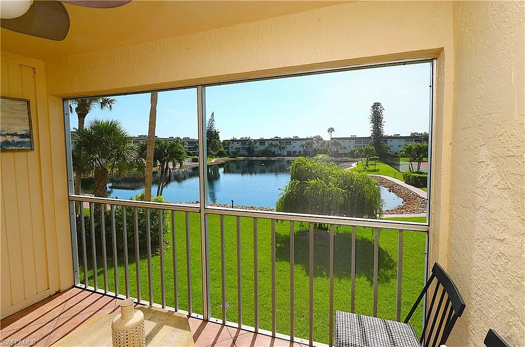 2 bed, 2.0 bath, 900 sqft, $1,650 — Photo 1
