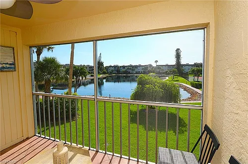 1004 Manatee Rd #H202 Photo 1