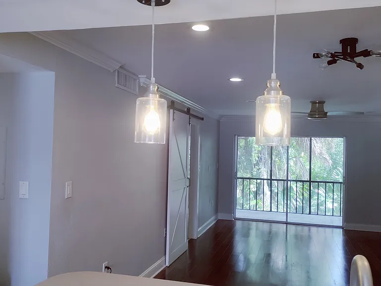 116 Cypress Ln — Photo 1