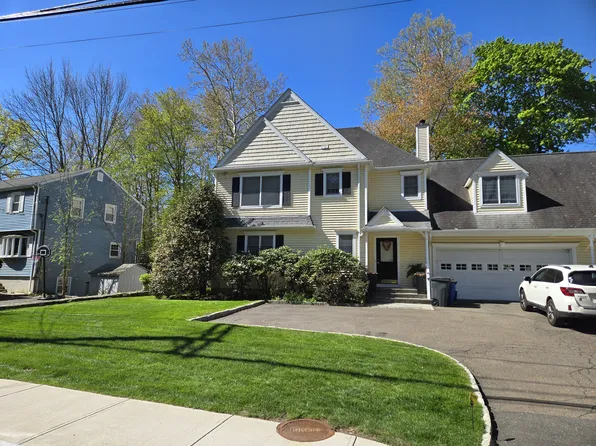 58 River St #58, New Canaan, CT 06840