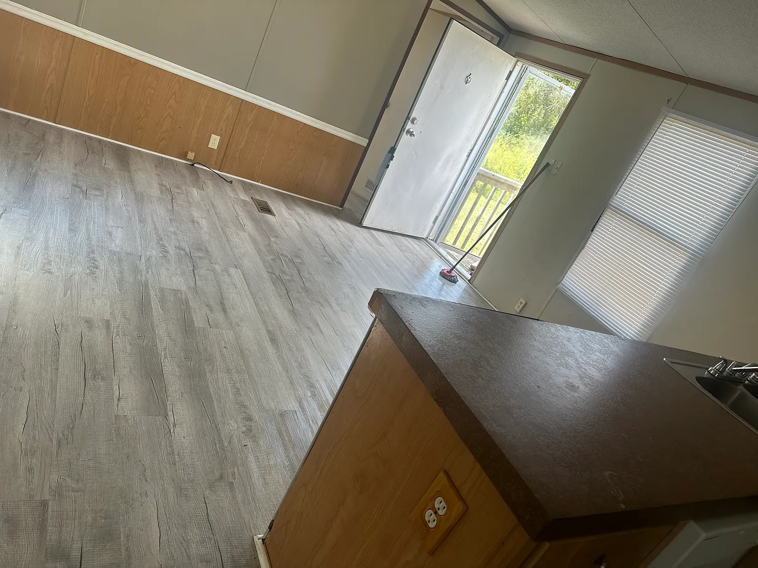 2 bed, 850 sqft, $1,000 — Photo 2