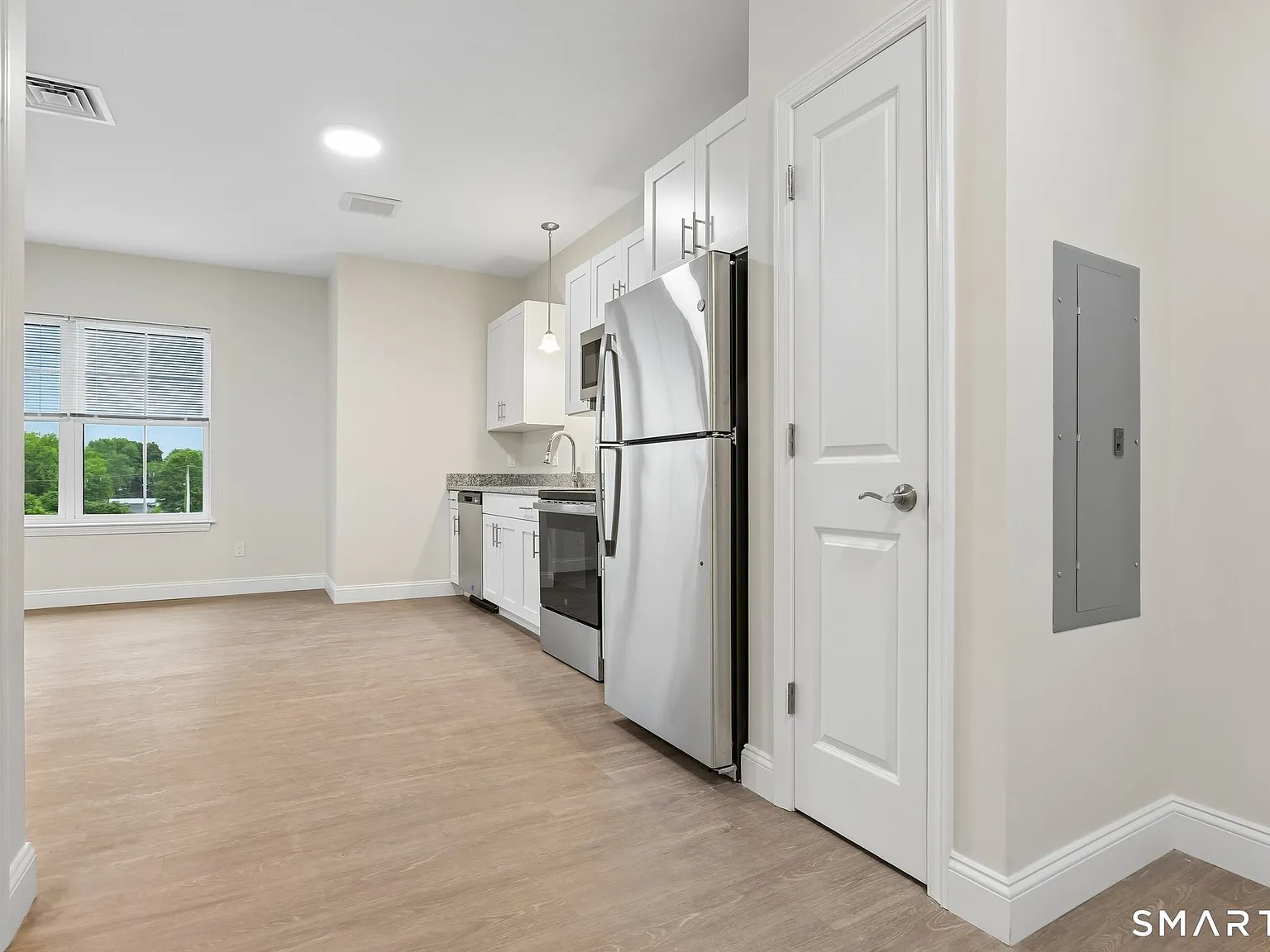Studio, 1.0 bath, 795 sqft, $2,300 — Photo 3