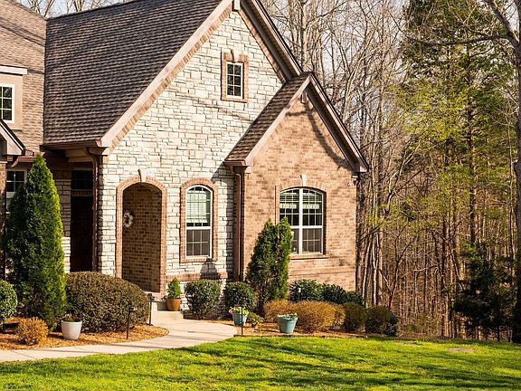 4th image of 8012 Rose Ridge Pvt Ln