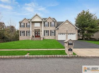 48 Condor Dr, Morganville, NJ