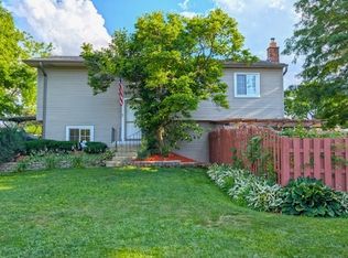 580 Mesa Verde Ct, Carol Stream, IL 60188