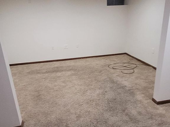 4th image of 3866 Schroeder Dr