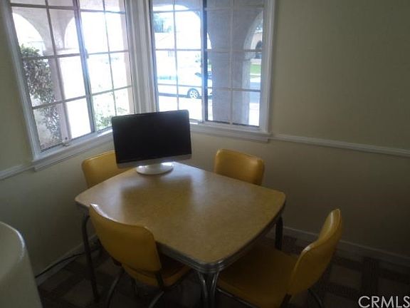 5th image of 3214 W 75th St