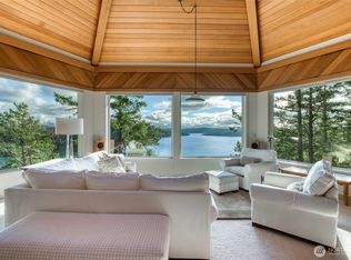573 Harborview Ln, Eastsound, WA 98245