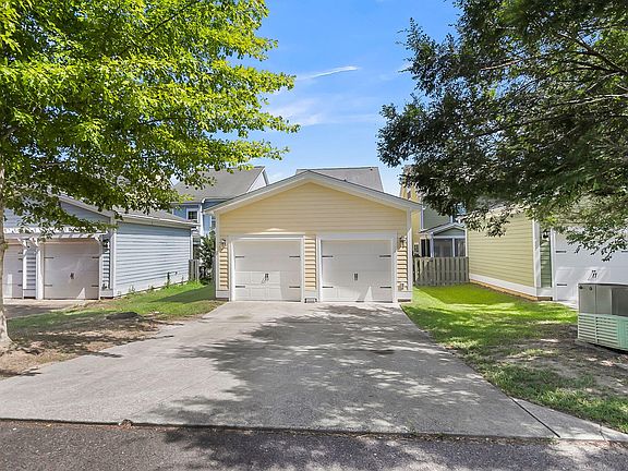 3rd image of 219 Lotz Dr