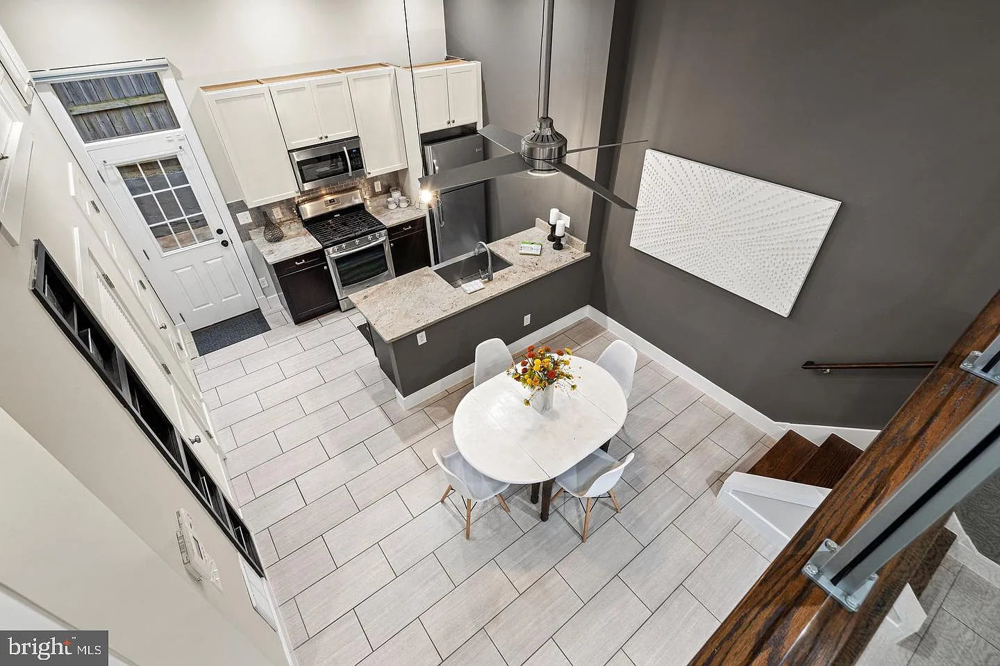 1 bed, 1.5 bath, 680 sqft, $2,850 — Photo 2
