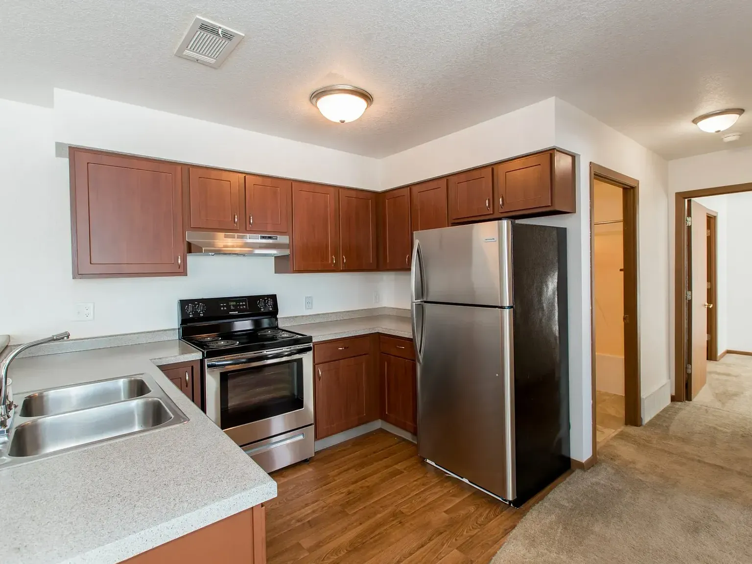 Jackson Farm Apartments — Photo 2