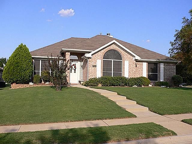 1st image of 7604 Belcrest Dr