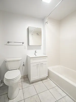 Rented by City Connections Realty | media 16