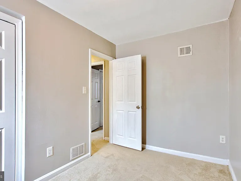 3902 25th Ave — Photo 21