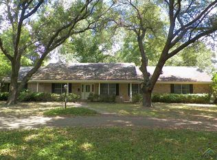 400 W Pine St, Overton, TX 75684