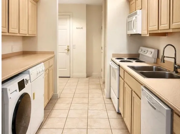 1600 Arch St APT 612, Philadelphia, PA 19103