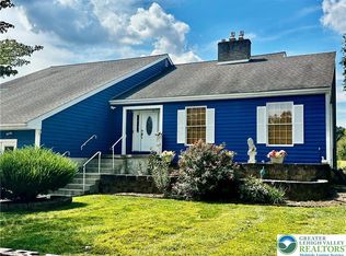 1640 Brookside Rd, Macungie, PA 18062