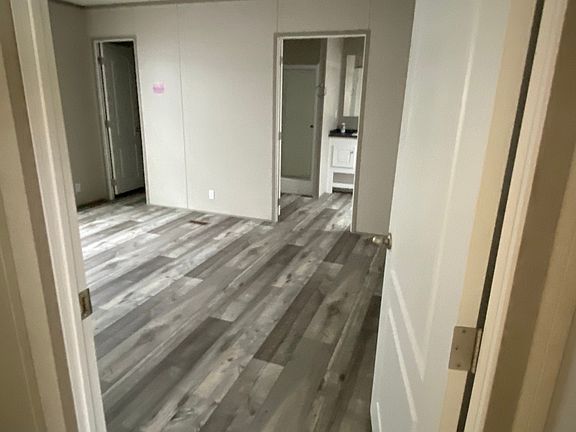3rd image of 2424 W Roble Dr