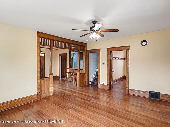 5th image of 425 N Putnam St