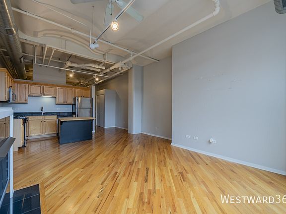 5th image of 500 S Clinton St APT 311