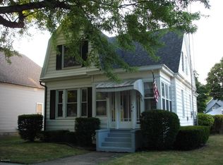 925 Michigan Ave, Saint Joseph, MI 49085