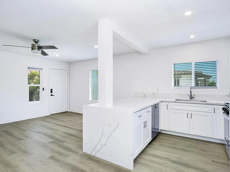 3204 Collier Ave #3204 — Photo 18