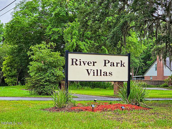 3rd image of 5205 RIVER PARK VILLAS Drive
