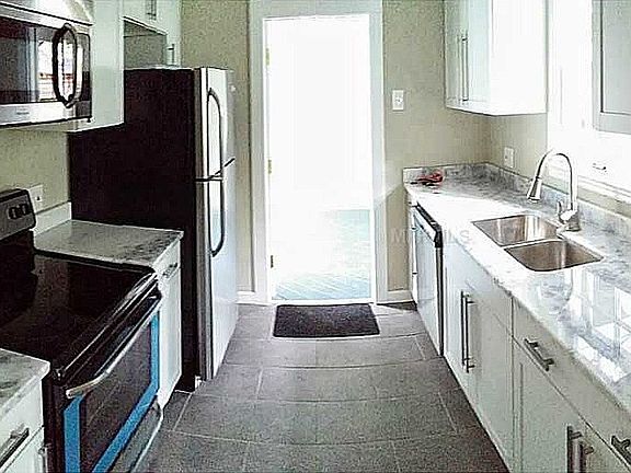 2nd image of 2044 4th Ave N
