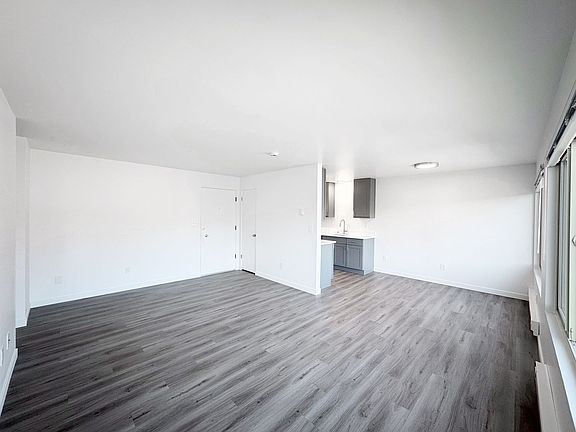 2nd image of 5319 24th Ave NE #302