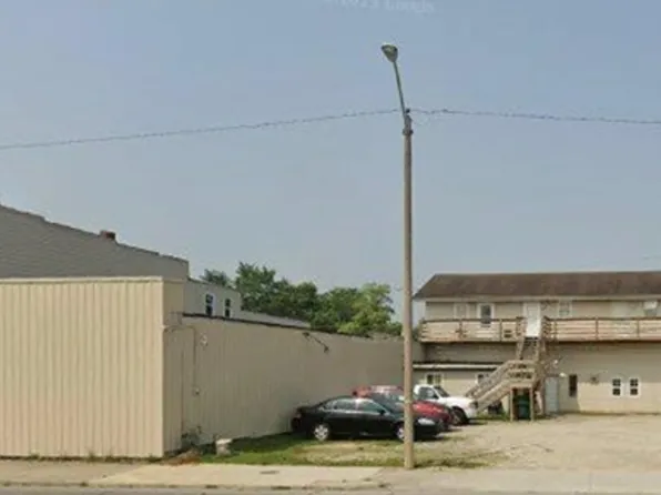 1523 South Walnut Street, 1523 S Walnut St #9, Muncie, IN 47302
