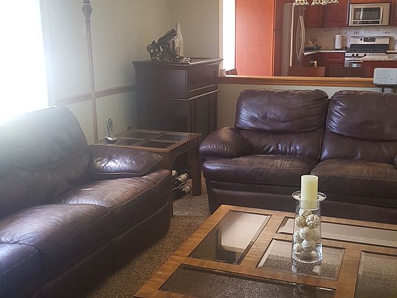 3rd image of 11814 Greenfield Dr