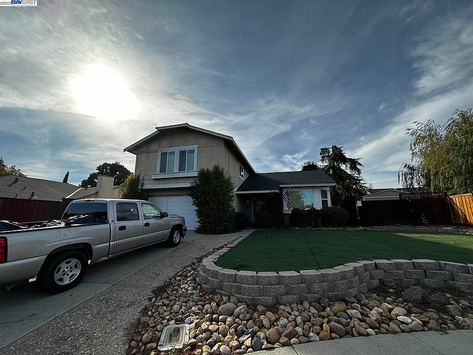 1st image of 6150 Skylinks Ct