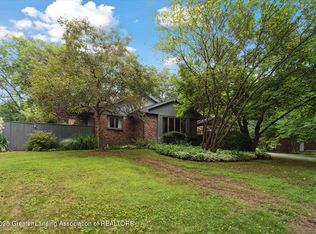 3708 David Ln, Lansing, MI 48911