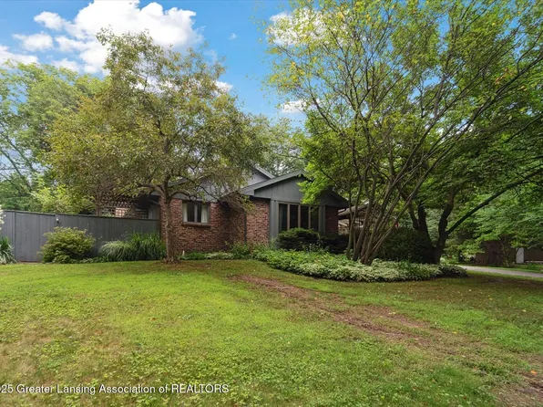 3708 David Ln, Lansing, MI 48911