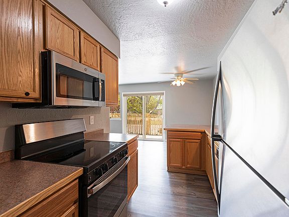 4th image of 3100 Washburn St APT 32