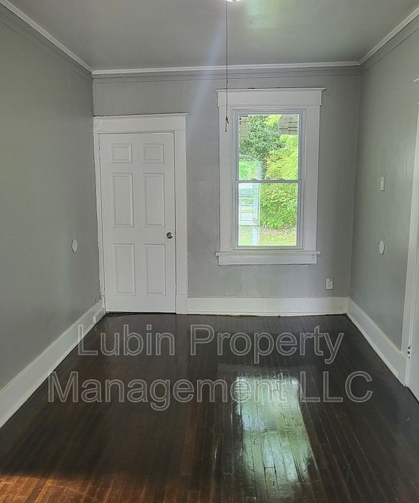 2nd image of 3363 Coleman Ave