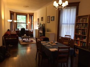 849 W Newport Ave #2, Chicago, IL 60657