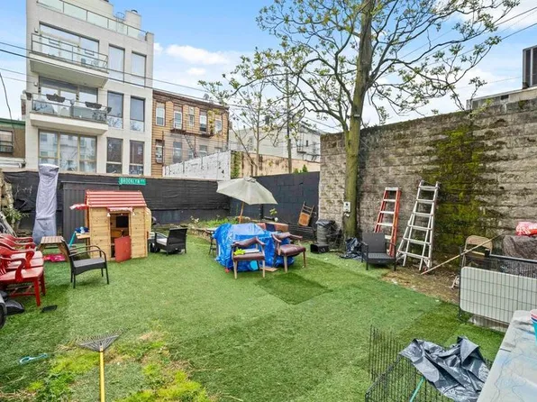 1536 Gates Avenue image 27 of 28