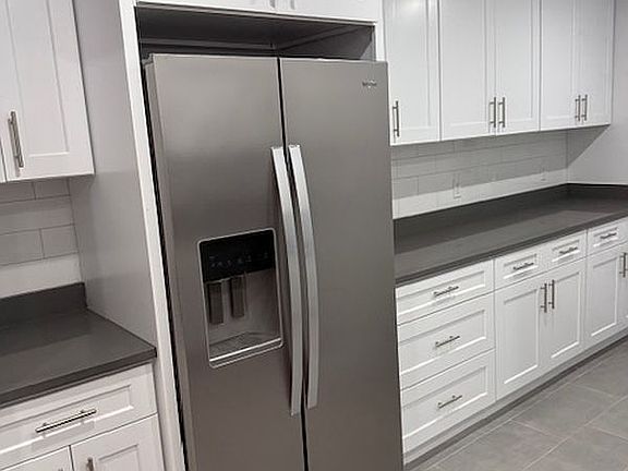 5th image of 420 E 55th St #8LM