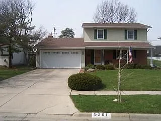 5381 Blue Ash Rd photo 1