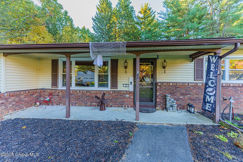 4th image of 12 Pinehurst Drive