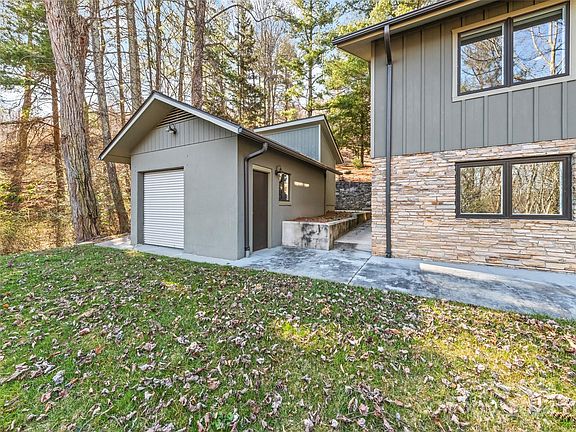 4th image of 55 Scenic Cir