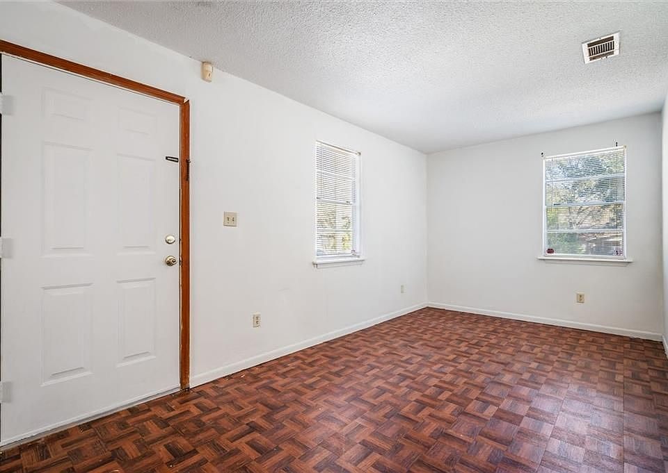 736 Reynolds Ave A, Mobile, AL 36610 Zillow