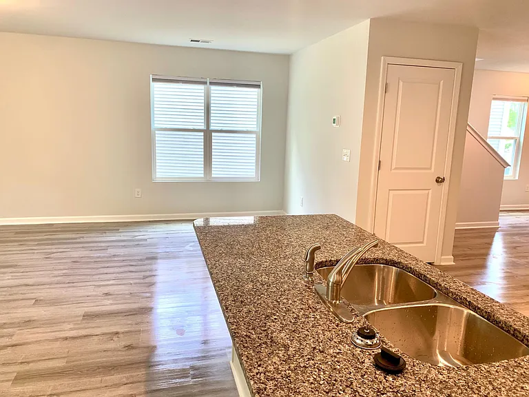 676 Millsgate Cir — Photo 12