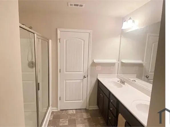 1096 Glenwyck Dr, Braselton, GA 30517