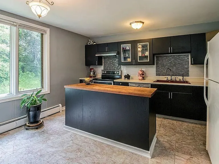 N6 Stonehedge Dr — Photo 12